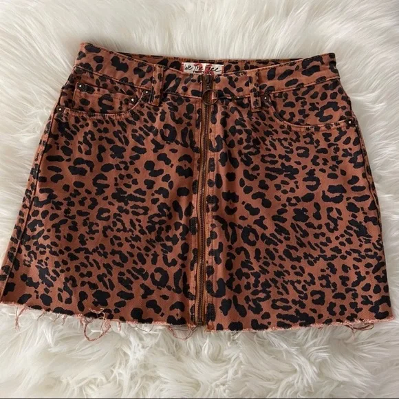 🥳HP🥳 Free People Zip It Up Leopard Print Denim Mini Skirt - Picture 6 of 12